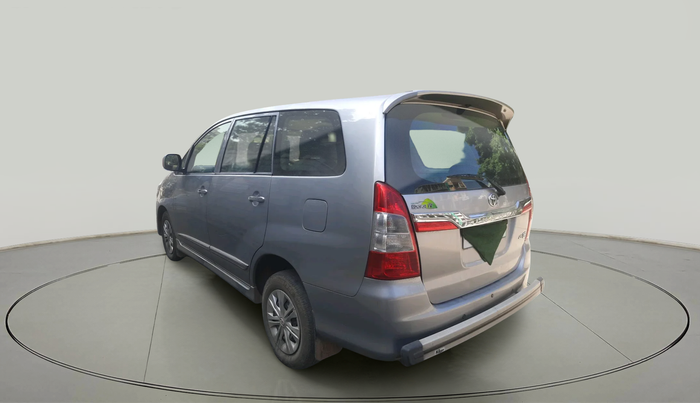 2016 Toyota Innova 2.5 GX 7 STR, Diesel, Manual, 1,87,326 km, exterior