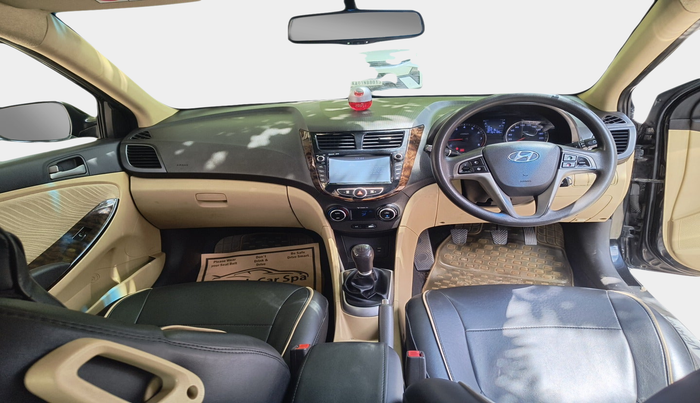 2017 Hyundai Verna 1.6 VTVT SX, Petrol, Manual, 1,54,197 km, interior