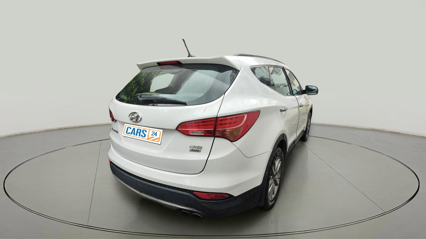 2015 Hyundai Santa Fe 4 WD AT, Diesel, Automatic, 2,28,000 km, exterior