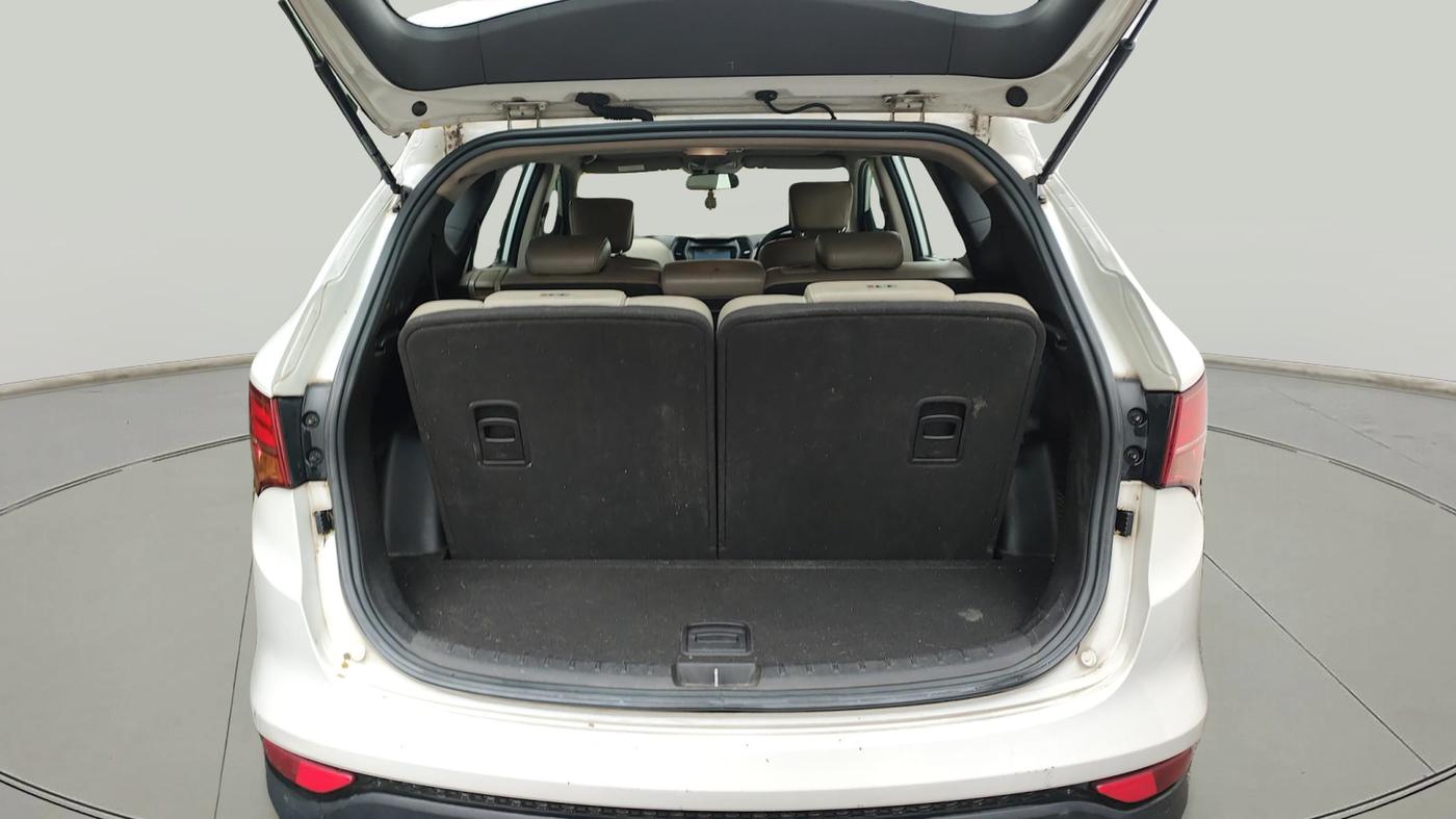 2015 Hyundai Santa Fe 4 WD AT, Diesel, Automatic, 2,28,000 km, exterior