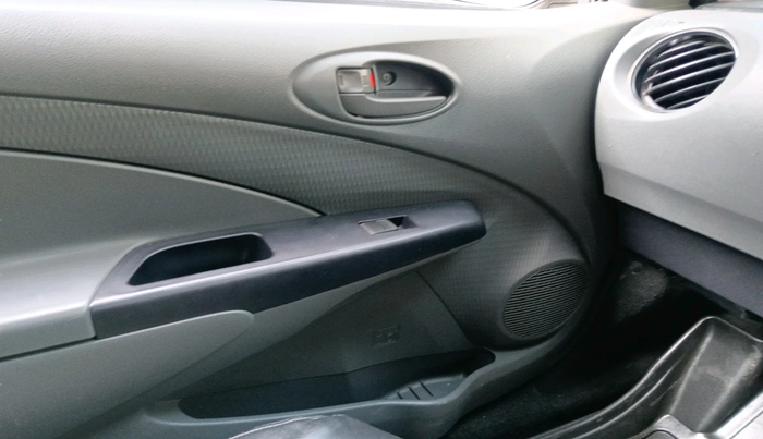 2012 Toyota Etios Liva G, Petrol, Manual, 1,03,136 km, interior