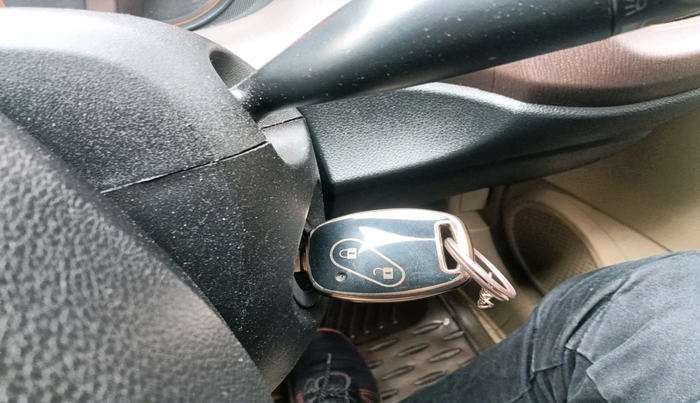 2013 Honda Amaze 1.2L I-VTEC S, Petrol, Manual, 1,25,870 km, interior