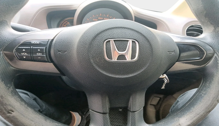 2013 Honda Amaze 1.2L I-VTEC S, Petrol, Manual, 1,25,870 km, interior