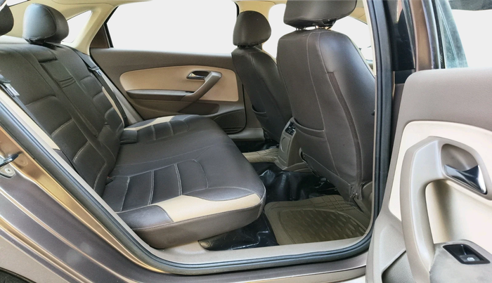 2014 Skoda Rapid 1.5 TDI CR AMBITION PLUS AT, Diesel, Automatic, 89,345 km, interior