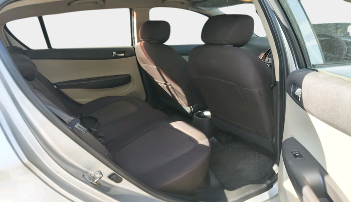 2013 Hyundai i20 SPORTZ 1.2, Petrol, Manual, 77,931 km, interior