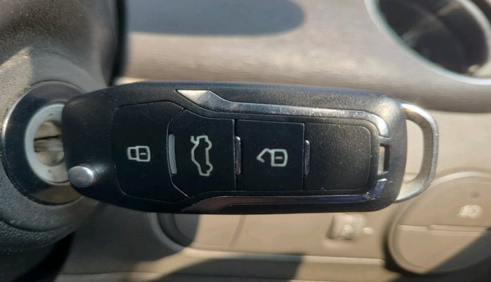 2015 Hyundai i10 SPORTZ 1.1, Petrol, Manual, 74,966 km, interior