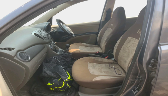 2015 Hyundai i10 SPORTZ 1.1, Petrol, Manual, 74,966 km, interior