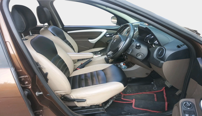 2018 Renault Duster 110 PS RXZ 4X2 AMT DIESEL, Diesel, Automatic, 68,404 km, interior