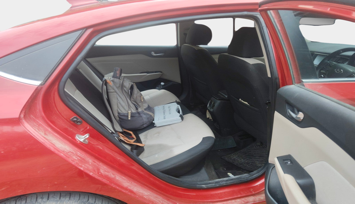 2018 Hyundai Verna 1.6 VTVT SX, Petrol, Manual, 42,701 km, interior