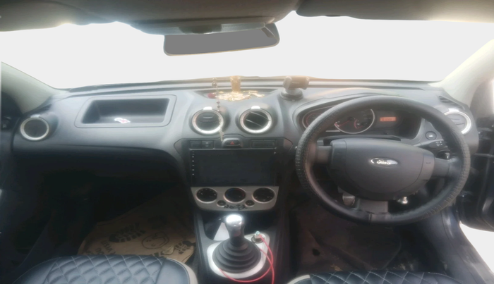 2011 Ford Figo ZXI 1.2 PETROL, Petrol, Manual, 61,088 km, interior