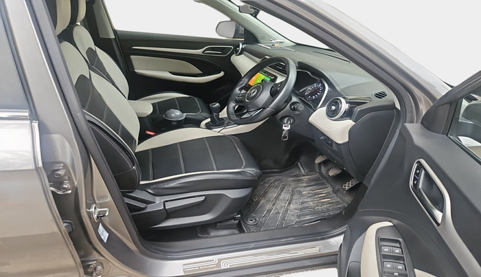 2022 MG ASTOR SUPER 1.5 MT, Petrol, Manual, 15,284 km, interior