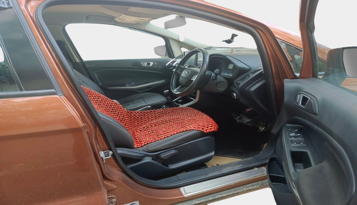 2018 Ford Ecosport TITANIUM 1.5L DIESEL, Diesel, Manual, 1,08,525 km, interior