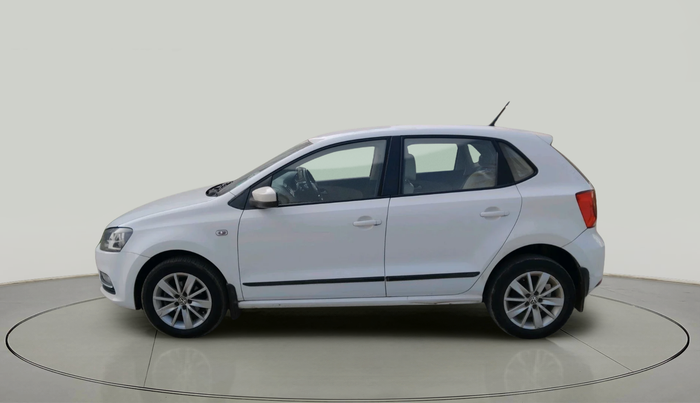 2014 Volkswagen Polo HIGHLINE1.5L, Diesel, Manual, 1,00,385 km, exterior