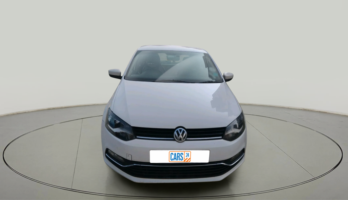 2014 Volkswagen Polo HIGHLINE1.5L, Diesel, Manual, 1,00,385 km, exterior