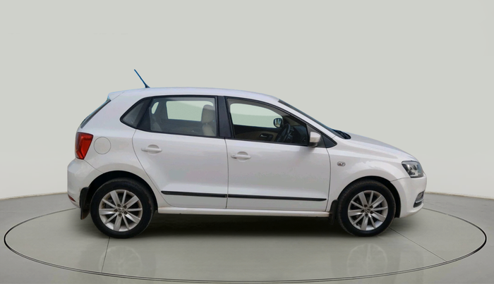 2014 Volkswagen Polo HIGHLINE1.5L, Diesel, Manual, 1,00,385 km, exterior