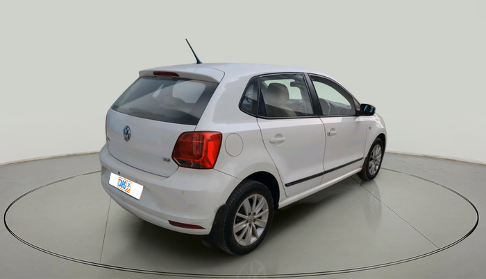 2014 Volkswagen Polo HIGHLINE1.5L, Diesel, Manual, 1,00,385 km, exterior
