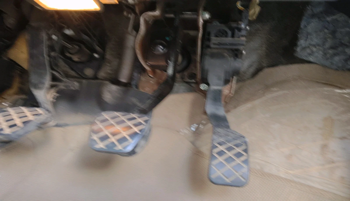 2014 Volkswagen Polo HIGHLINE1.5L, Diesel, Manual, 1,00,385 km, interior