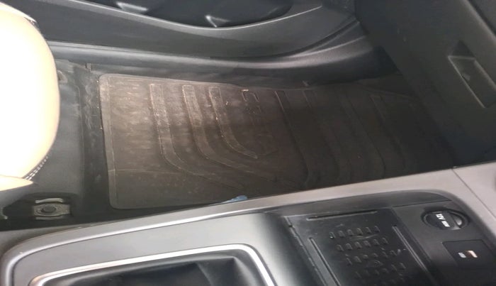 2023 Hyundai Creta SX 1.5 PETROL, Petrol, Manual, 6,317 km, interior