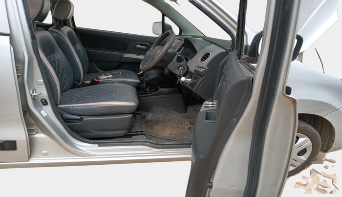 2011 Maruti Wagon R 1.0 VXI, Petrol, Manual, 63,793 km, interior