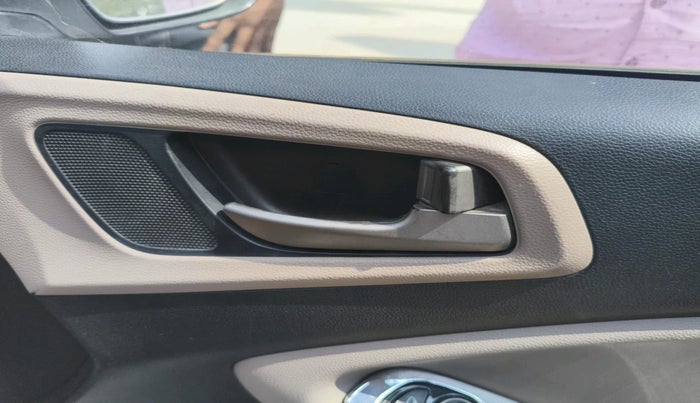 2016 Hyundai Elite i20 MAGNA 1.4 CRDI, Diesel, Manual, 1,46,498 km, interior