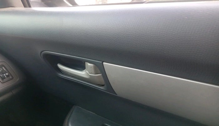 2011 Maruti Swift VXI, Petrol, Manual, 1,01,388 km, interior