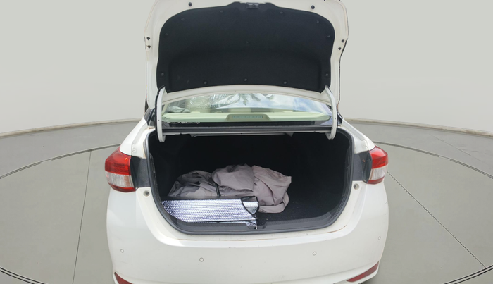 2018 Toyota YARIS VX MT, Petrol, Manual, 89,361 km, exterior