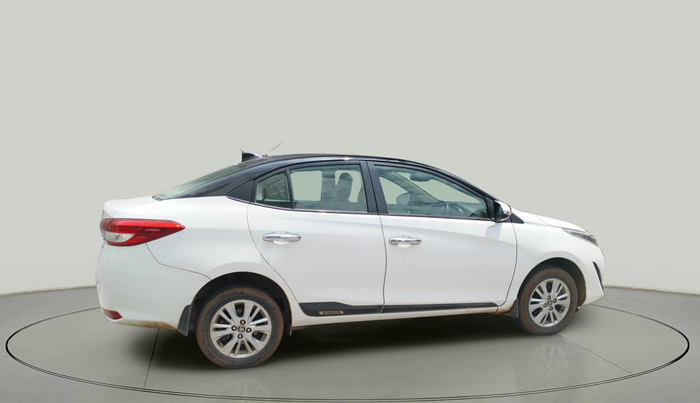 2018 Toyota YARIS VX MT, Petrol, Manual, 89,361 km, exterior