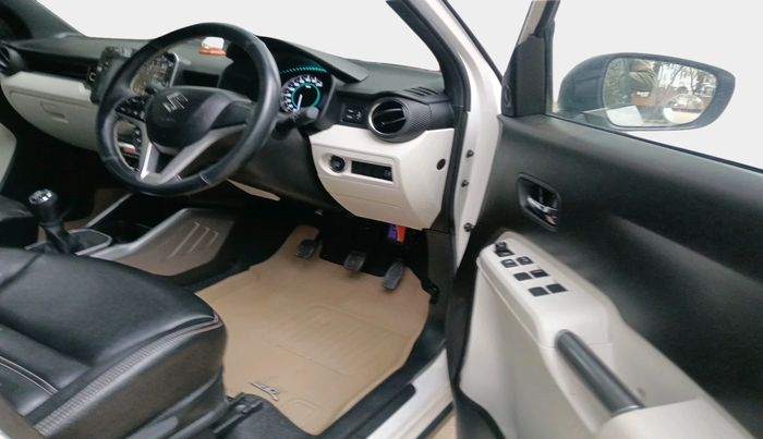 2022 Maruti IGNIS ALPHA 1.2, Petrol, Manual, 16,781 km, interior