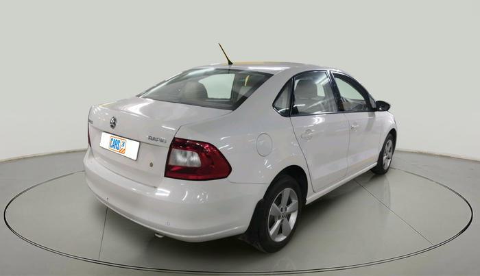 2016 Skoda Rapid 1.6 MPI STYLE PLUS AT, Petrol, Automatic, 77,466 km, exterior