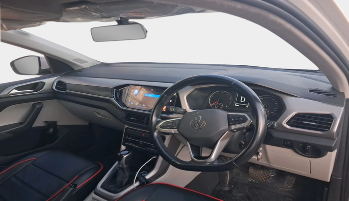 2022 Volkswagen TAIGUN HIGHLINE 1.0 TSI AT, Petrol, Automatic, 61,880 km, interior