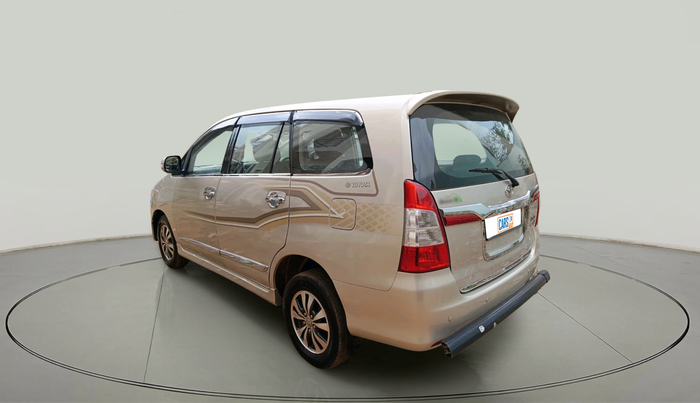 2015 Toyota Innova 2.5 VX 7 STR, Diesel, Manual, 1,09,399 km, exterior