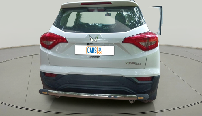 2023 Mahindra XUV300 W4 1.2 PETROL, Petrol, Manual, 11,903 km, exterior