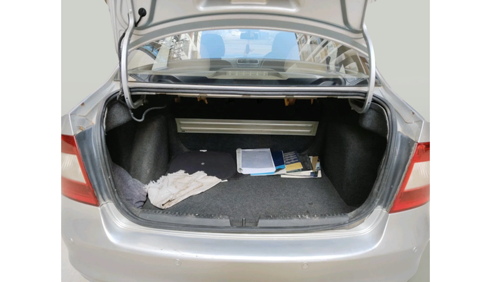 2013 Skoda Rapid AMBITION 1.6 TDI CR MT PLUS, Diesel, Manual, 87,138 km, exterior