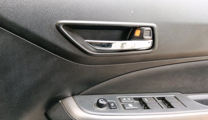 2023 Maruti Swift ZXI, Petrol, Manual, 35,764 km, interior