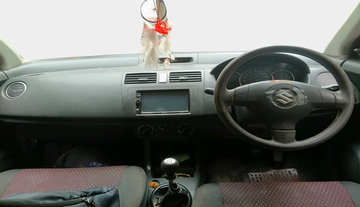 2011 Maruti Swift LXI, Petrol, Manual, 39,310 km, interior