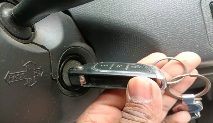 2011 Maruti Swift LXI, Petrol, Manual, 39,310 km, interior