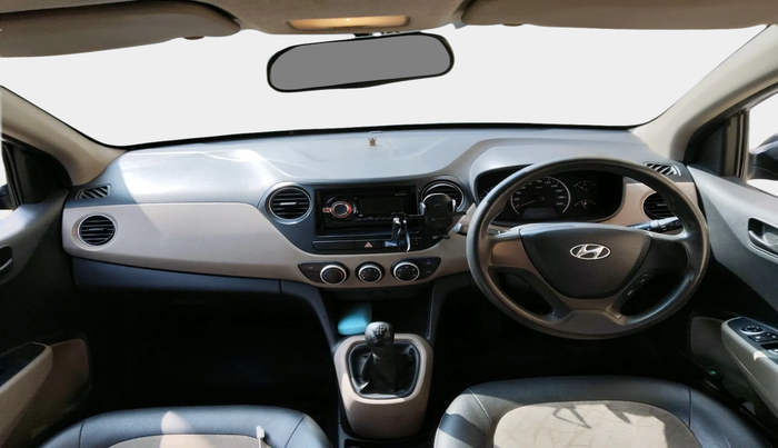 2014 Hyundai Grand i10 MAGNA 1.1 CRDI, Diesel, Manual, 1,27,572 km, interior