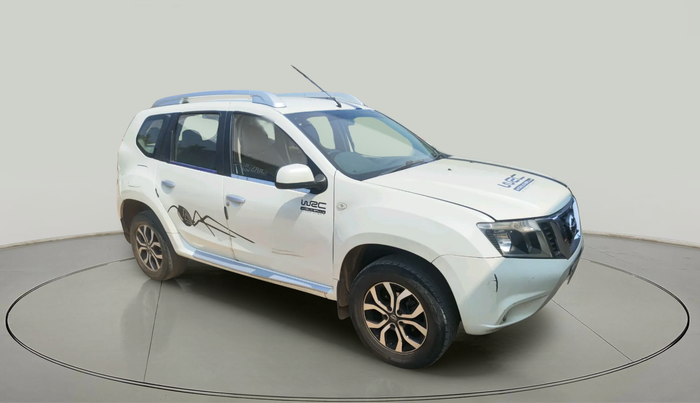 2014 Nissan Terrano XV D THP PREMIUM 110 PS, Diesel, Manual, 1,17,390 km, exterior