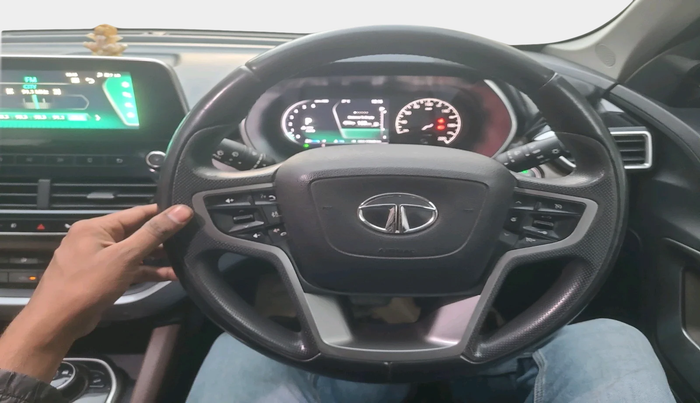 2020 Tata Harrier XZA PLUS 2.0L, Diesel, Automatic, 1,74,351 km, interior