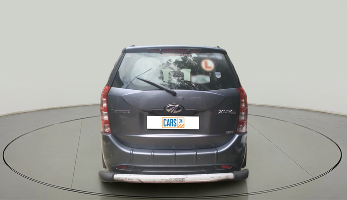 2015 Mahindra XUV500 W6, Diesel, Manual, 1,08,766 km, exterior