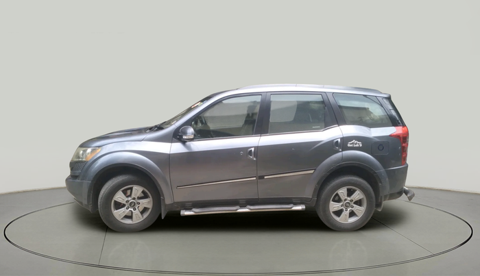 2015 Mahindra XUV500 W6, Diesel, Manual, 1,08,766 km, exterior