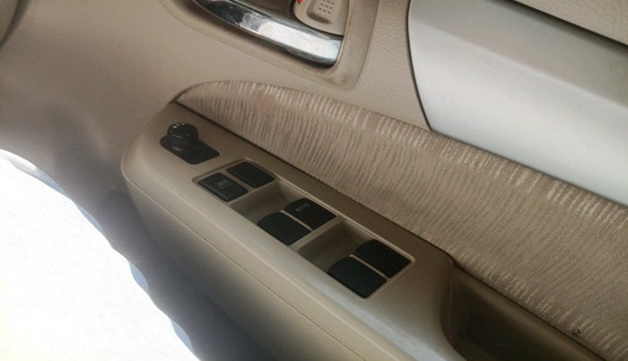 2013 Maruti Ertiga ZDI, Diesel, Manual, 1,20,698 km, interior