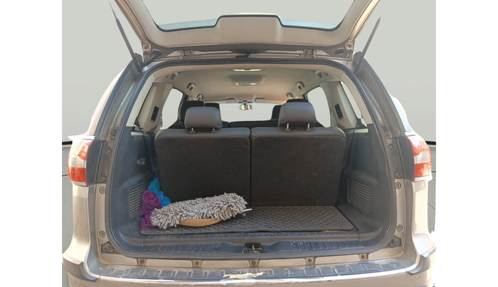 2017 Tata Hexa XTA 4X2 7 STR, Diesel, Automatic, 1,39,530 km, exterior