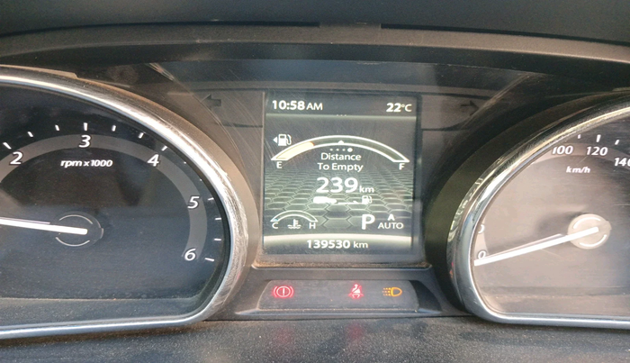 2017 Tata Hexa XTA 4X2 7 STR, Diesel, Automatic, 1,39,530 km, interior