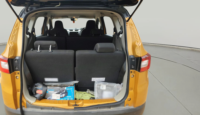 2021 Renault TRIBER RXZ, Petrol, Manual, 38,579 km, exterior
