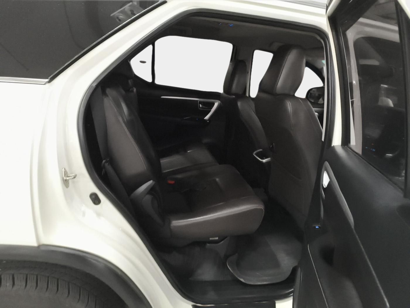 2019 Toyota Fortuner 2.8 4X4 MT, Diesel, Manual, 2,78,000 km, interior