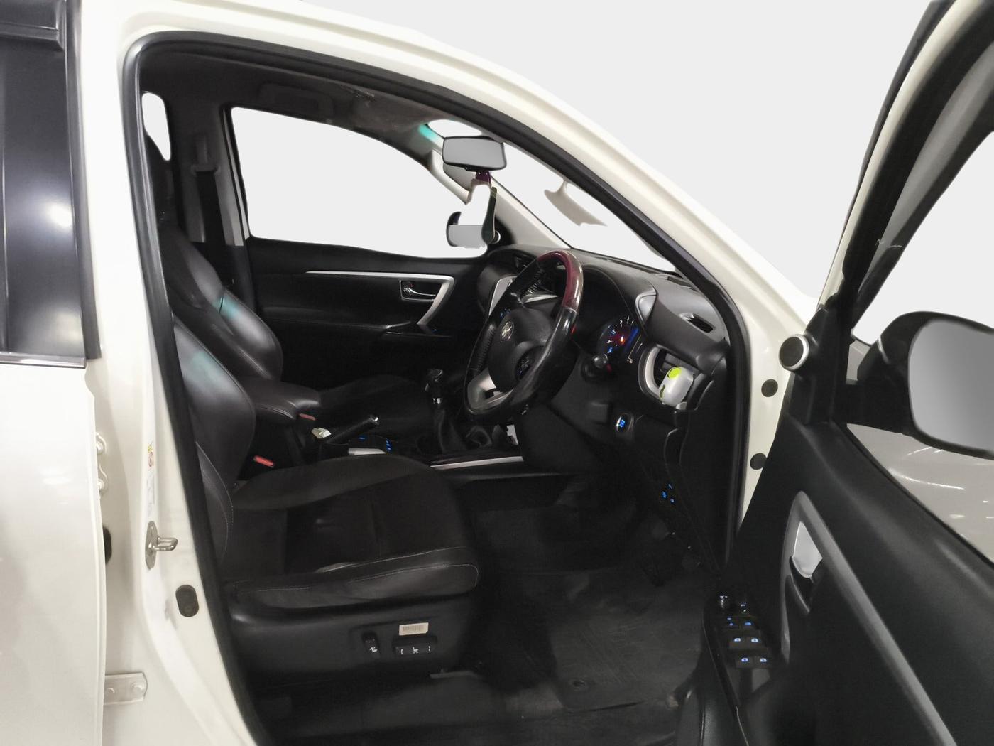 2019 Toyota Fortuner 2.8 4X4 MT, Diesel, Manual, 2,78,000 km, interior