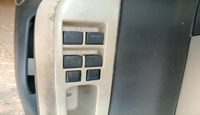 2010 Maruti Swift Dzire ZXI 1.3, Petrol, Manual, 93,902 km, interior