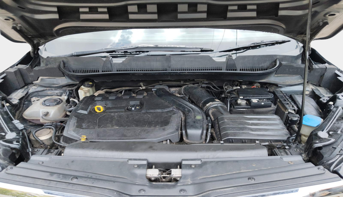 2021 Skoda KUSHAQ STYLE 1.5L TSI MT, Petrol, Manual, 54,175 km, exterior