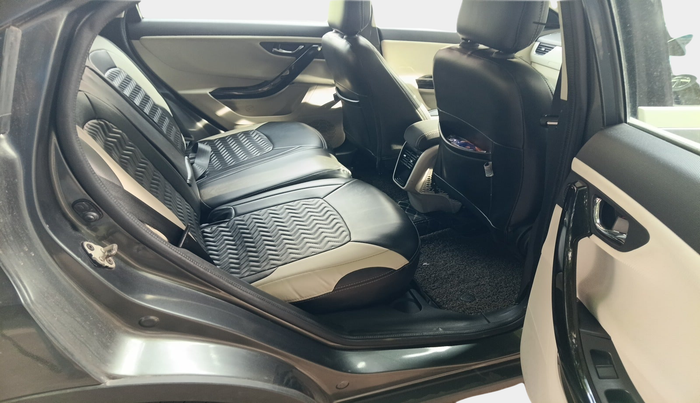 2021 Tata NEXON XZA PLUS (O) PETROL, Petrol, Automatic, 18,406 km, interior